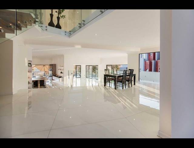 5 BEDROOM HOUSE FOR SALE IN COPPERLEAF ESTATE